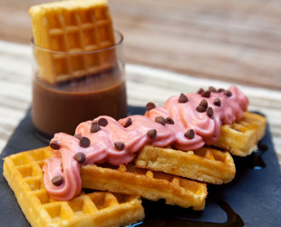 Wafles / Strawberry Woos