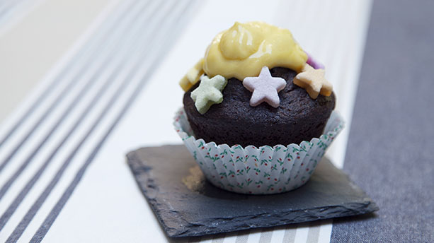 Exoticochoco Cupcake / Passionfruit Woos