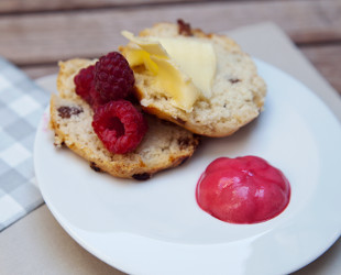 Scones / Raspberry Woos